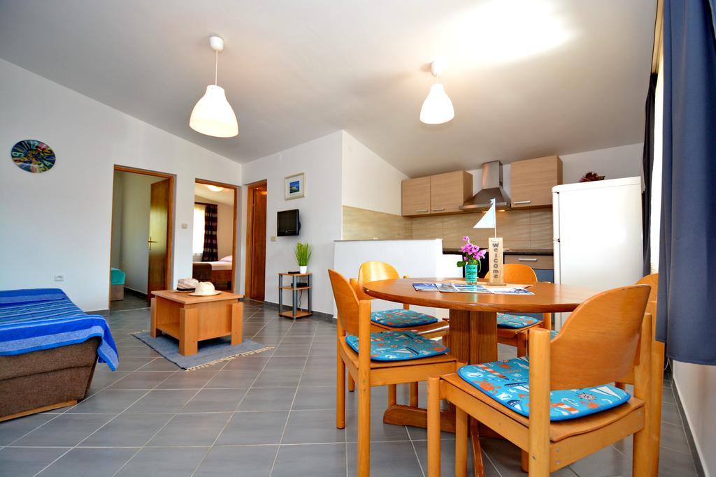 Apartment Marijana Vir Luaran gambar