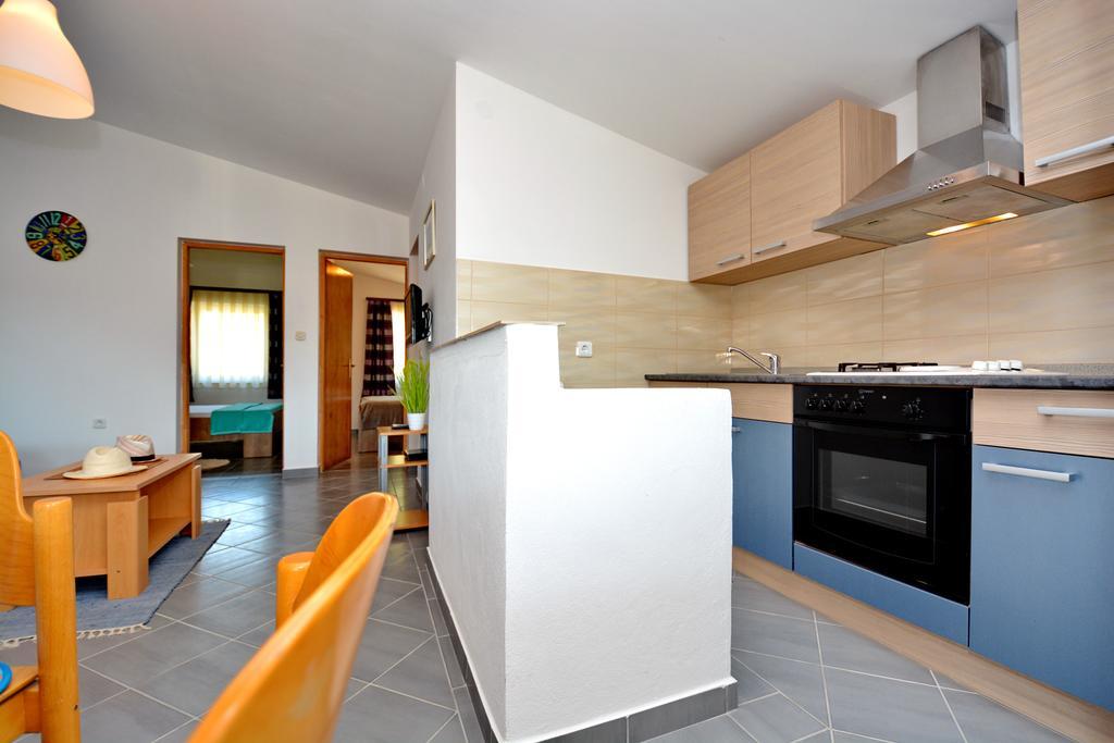 Apartment Marijana Vir Luaran gambar