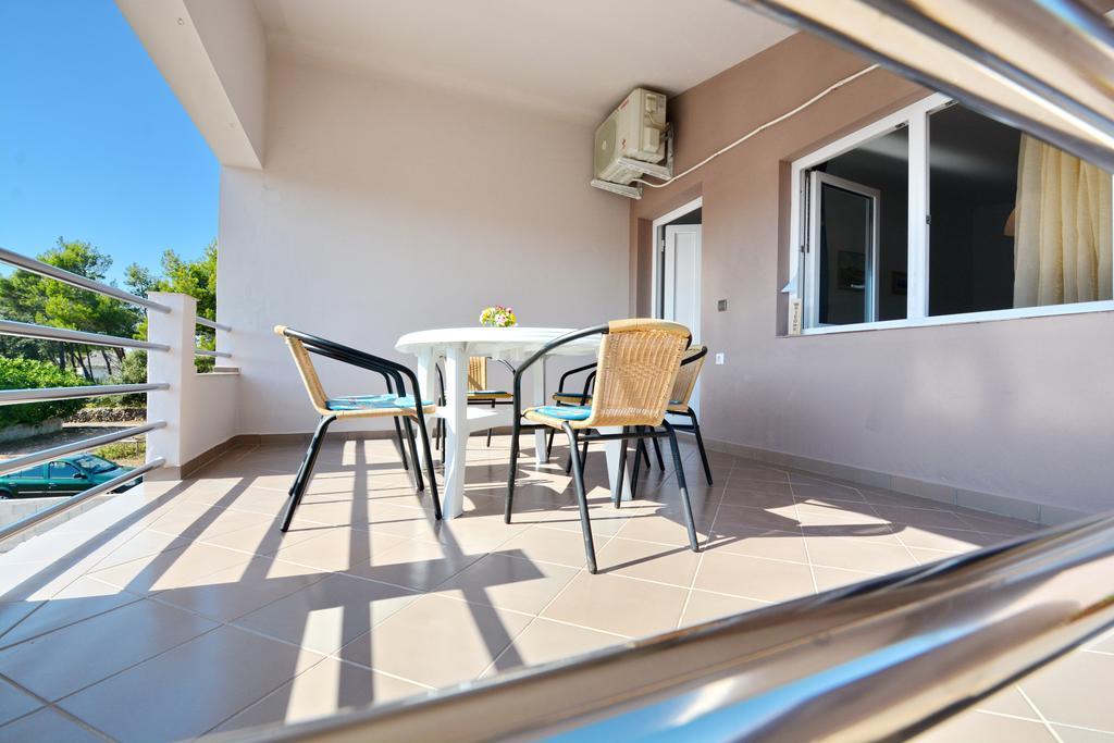 Apartment Marijana Vir Luaran gambar
