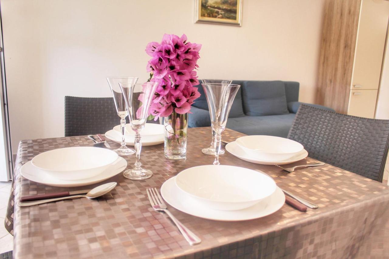 Apartment Marijana Vir Luaran gambar