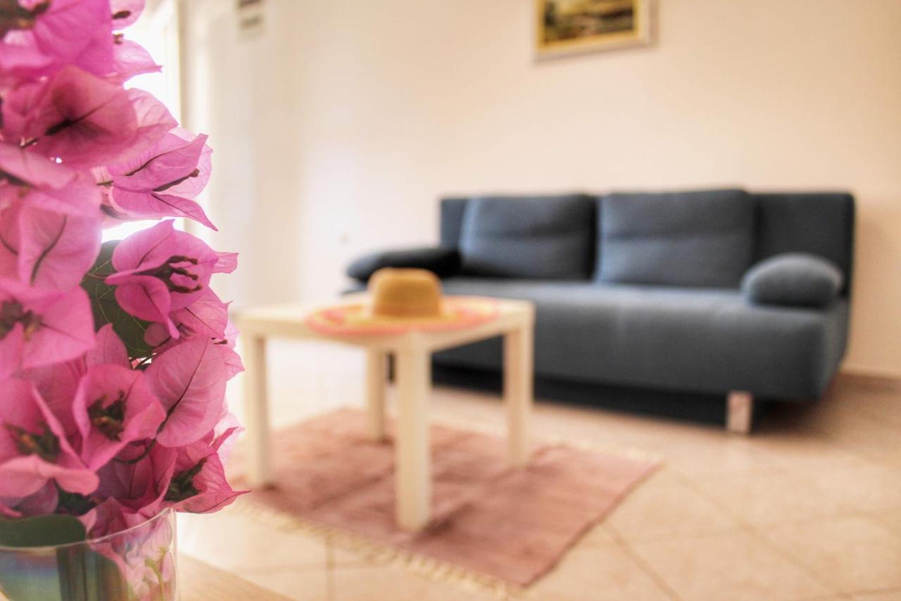Apartment Marijana Vir Luaran gambar